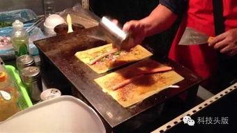 记者爆料烤冷面事件视频,卫生问题引发公众关注 第2张 记者爆料烤冷面事件视频,卫生问题引发公众关注 第2张