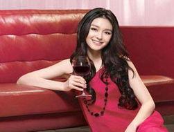 大s爆料圈内美女,大S曝美女生存法则,揭秘明星美颜背后的秘密!” 第3张 大s爆料圈内美女,大S曝美女生存法则,揭秘明星美颜背后的秘密!” 第3张