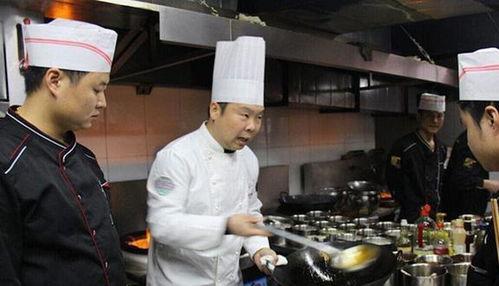 深圳厨师爆料事件真相视频,揭秘后厨不为人知的秘密  第3张