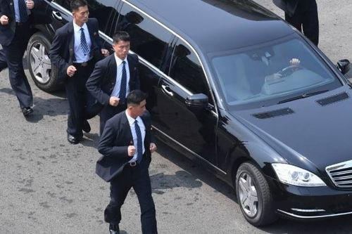 中南保镖电影在线观看,激战风云，守护正义的守护者  第3张