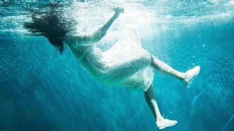 恐游泳馆在线观看,在线体验恐游泳馆的惊险刺激 第3张 恐游泳馆在线观看,在线体验恐游泳馆的惊险刺激 第3张