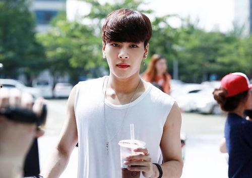 2022娱乐圈吃瓜王嘉尔大合集  第3张